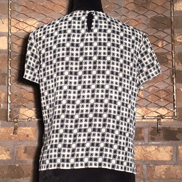 Josephine Chaus blouse semi sheer black cream geo pattern 6 - Picture 2 of 3